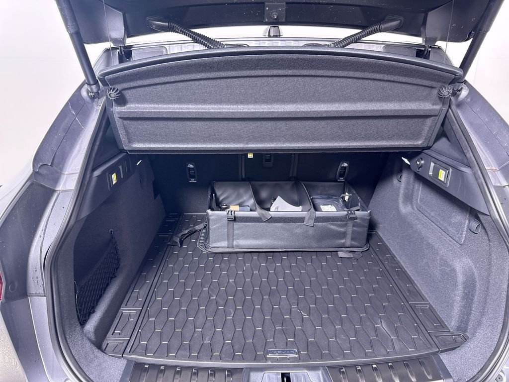 New 2026 Eiger Grey Jaguar P250 R-Dynamic S image 21