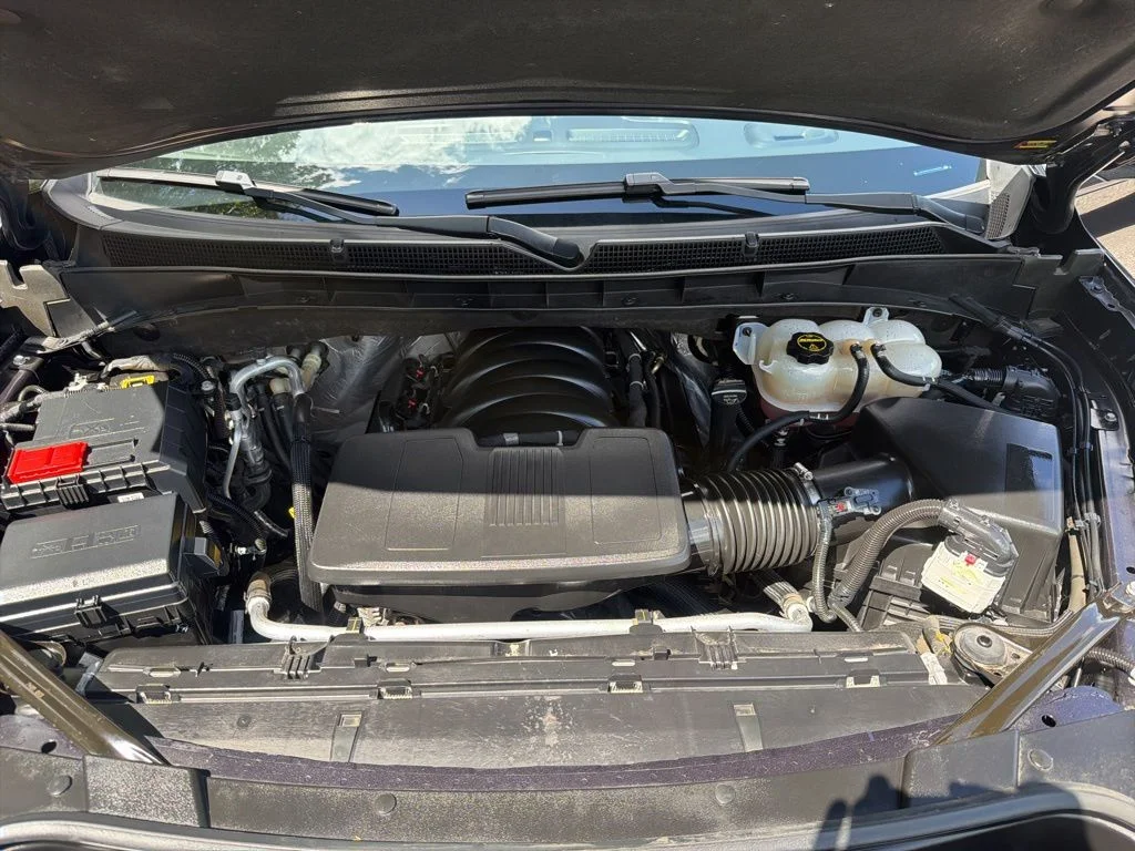 Used 2024 Silver GMC SLT image 11