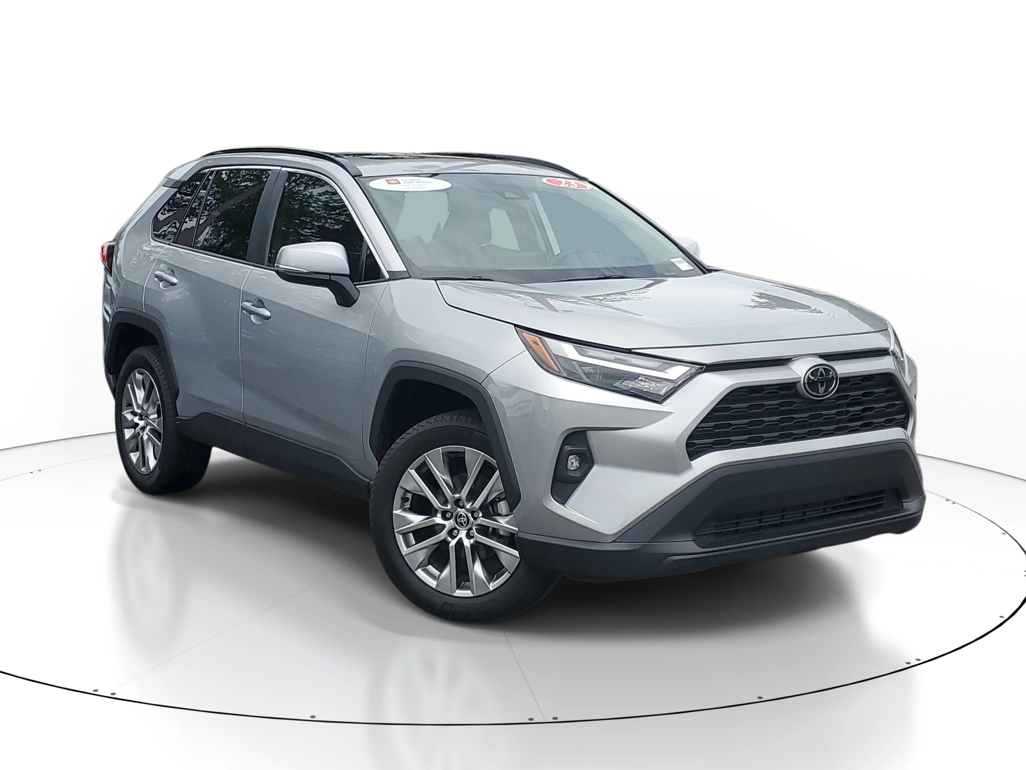 Used 2023 Silver Sky Metallic Toyota XLE Premium image 1