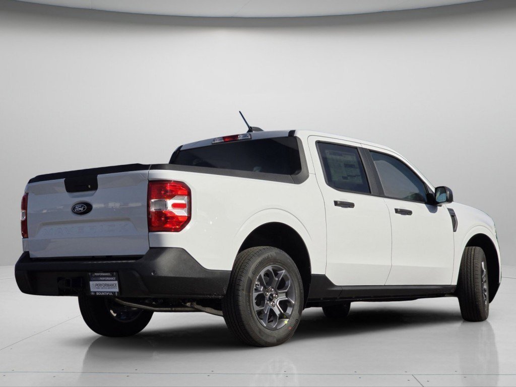 New 2026 Oxford White Ford XLT image 24