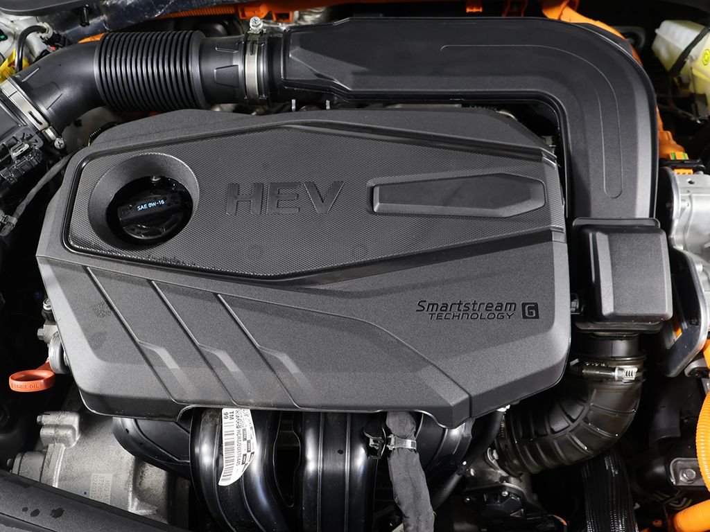 Certified Used 2024 Silver Hyundai SEL image 14