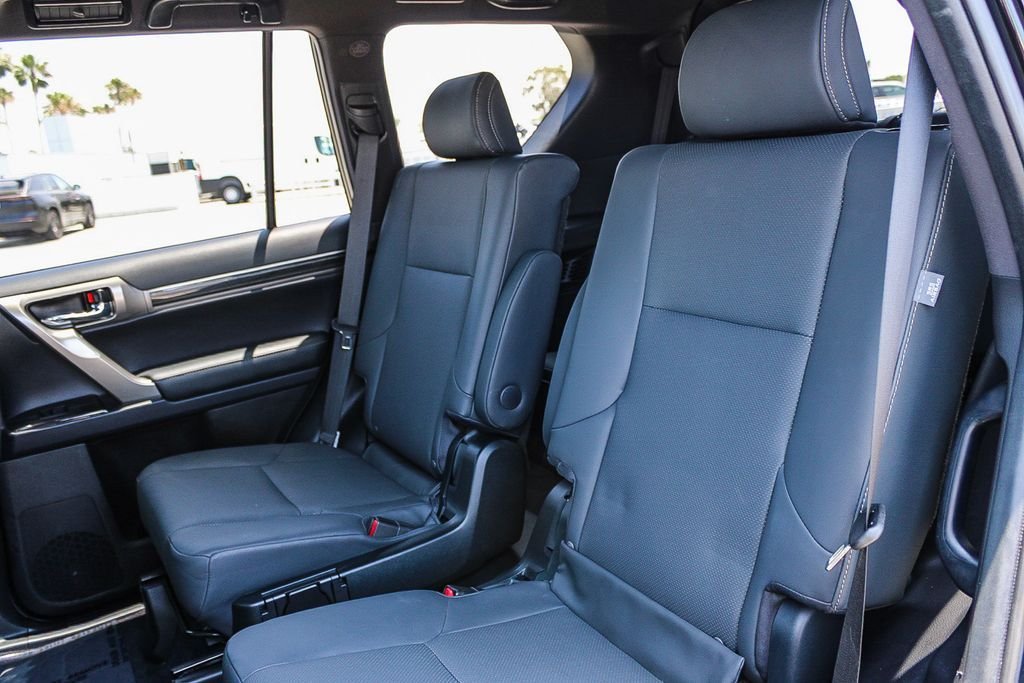 Used 2021 Onyx Black Lexus 460 image 19