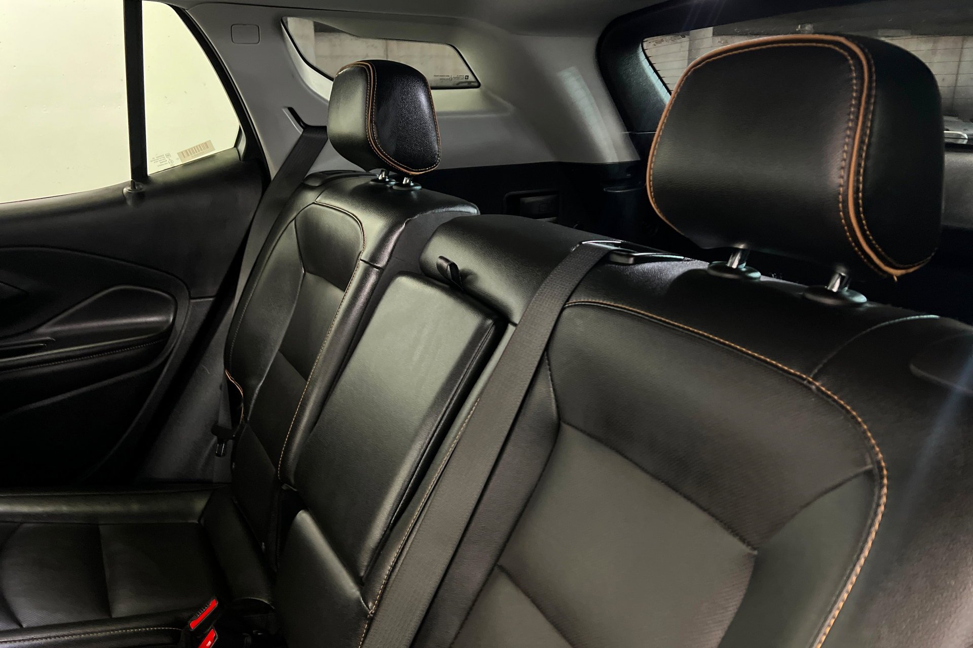 Used 2023 Sterling Metallic GMC AT4 image 21