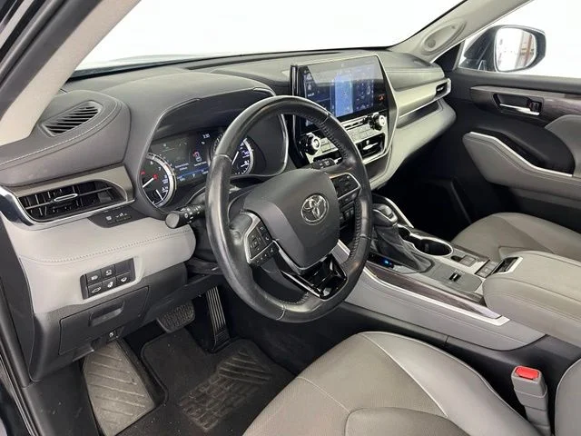 2021 Toyota Highlander Limited - Photo 10