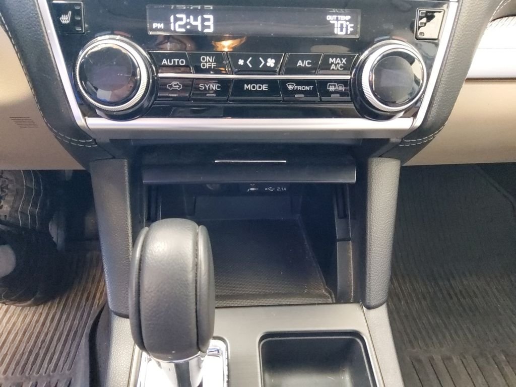 Used 2019 Green Subaru 2.5i Premium image 28