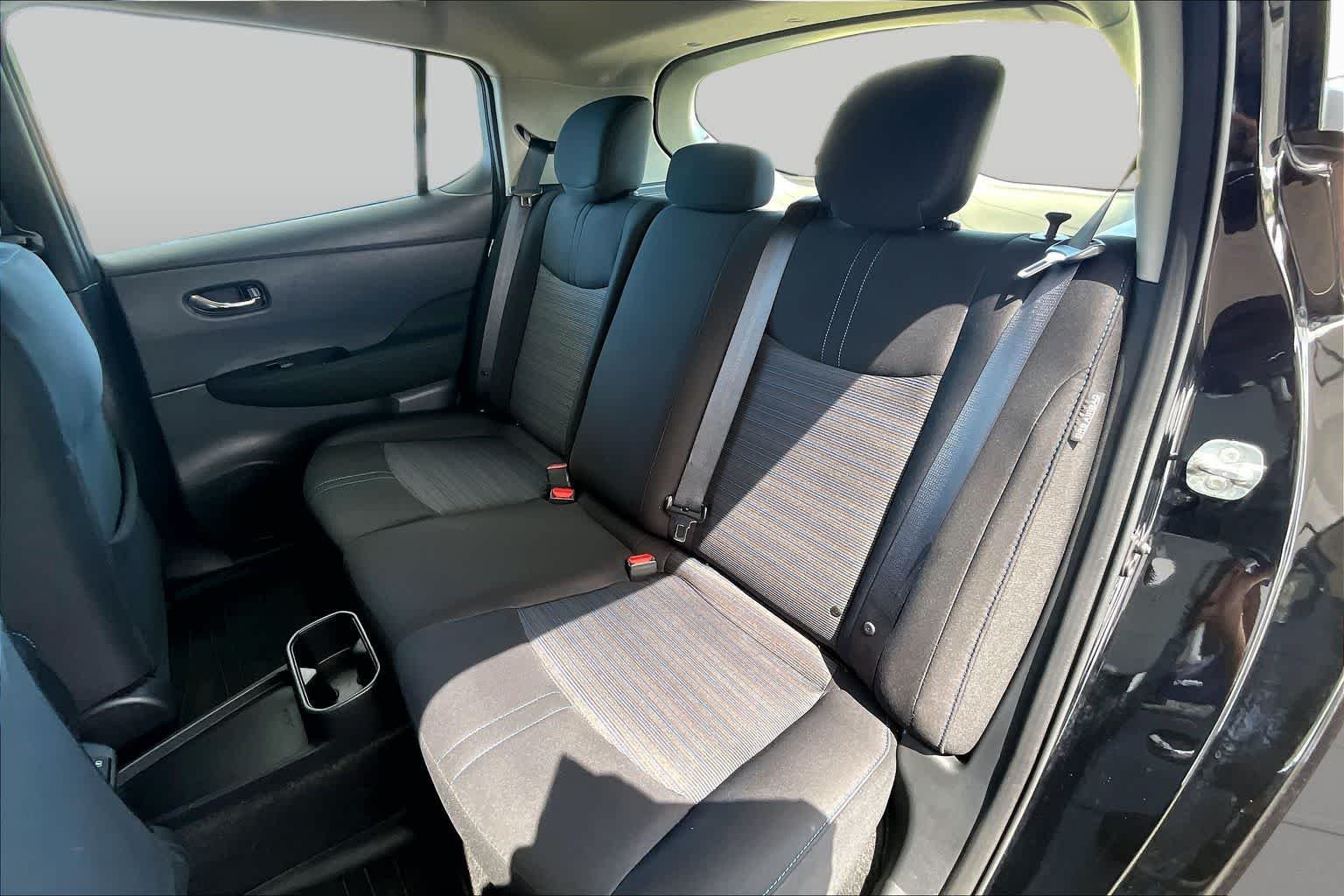 Used 2025 Super Black Nissan SV PLUS image 18