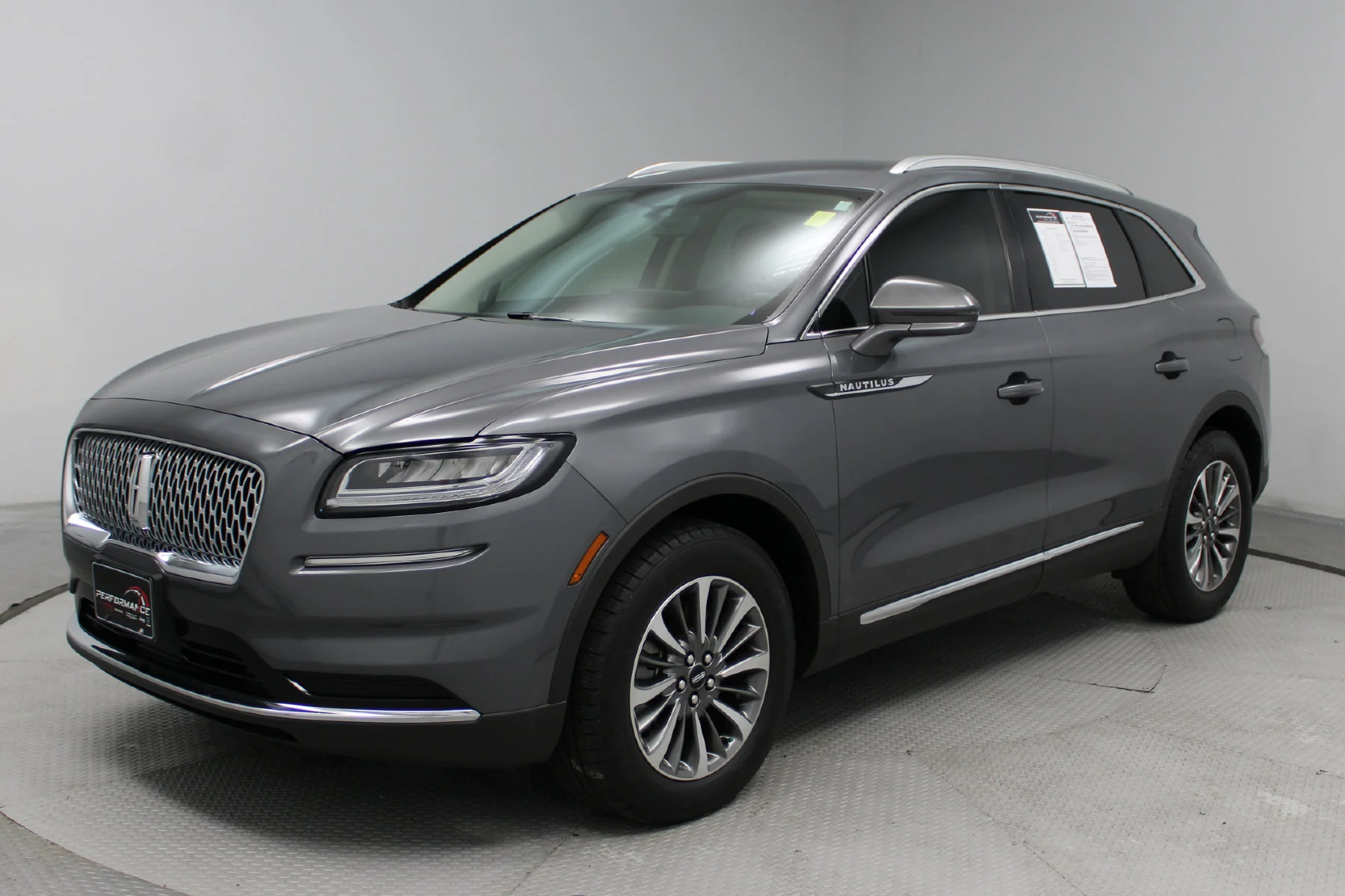 Used 2021 Asher Gray Lincoln Standard FWD image 33