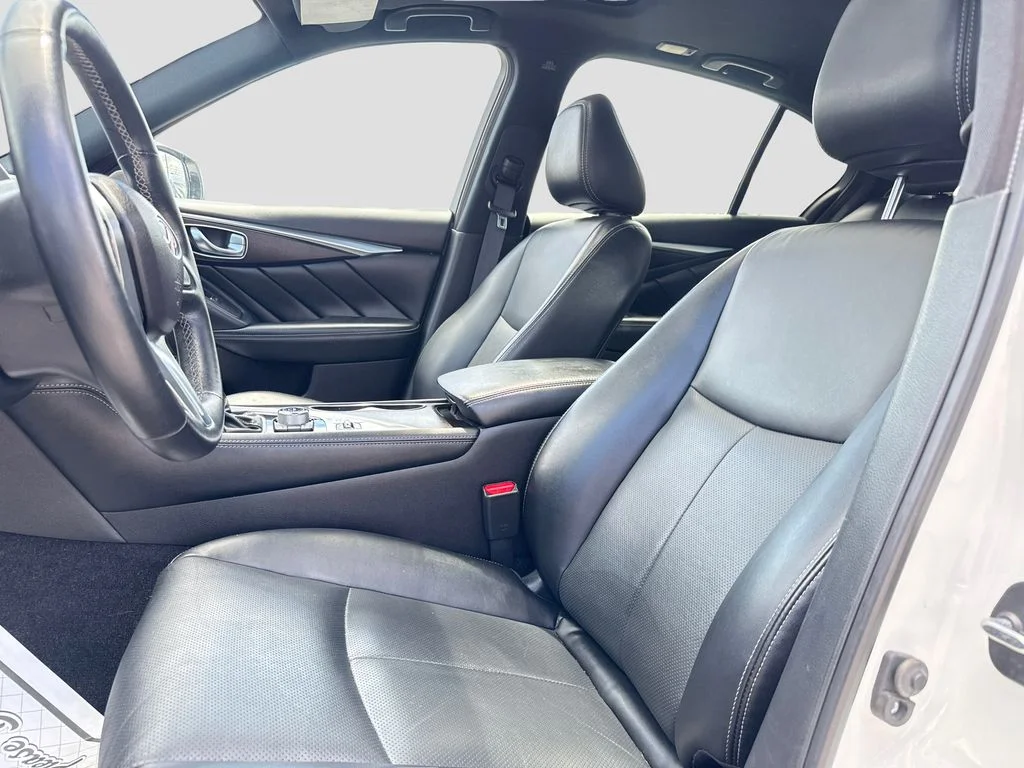 Used 2022 White INFINITI SENSORY image 10