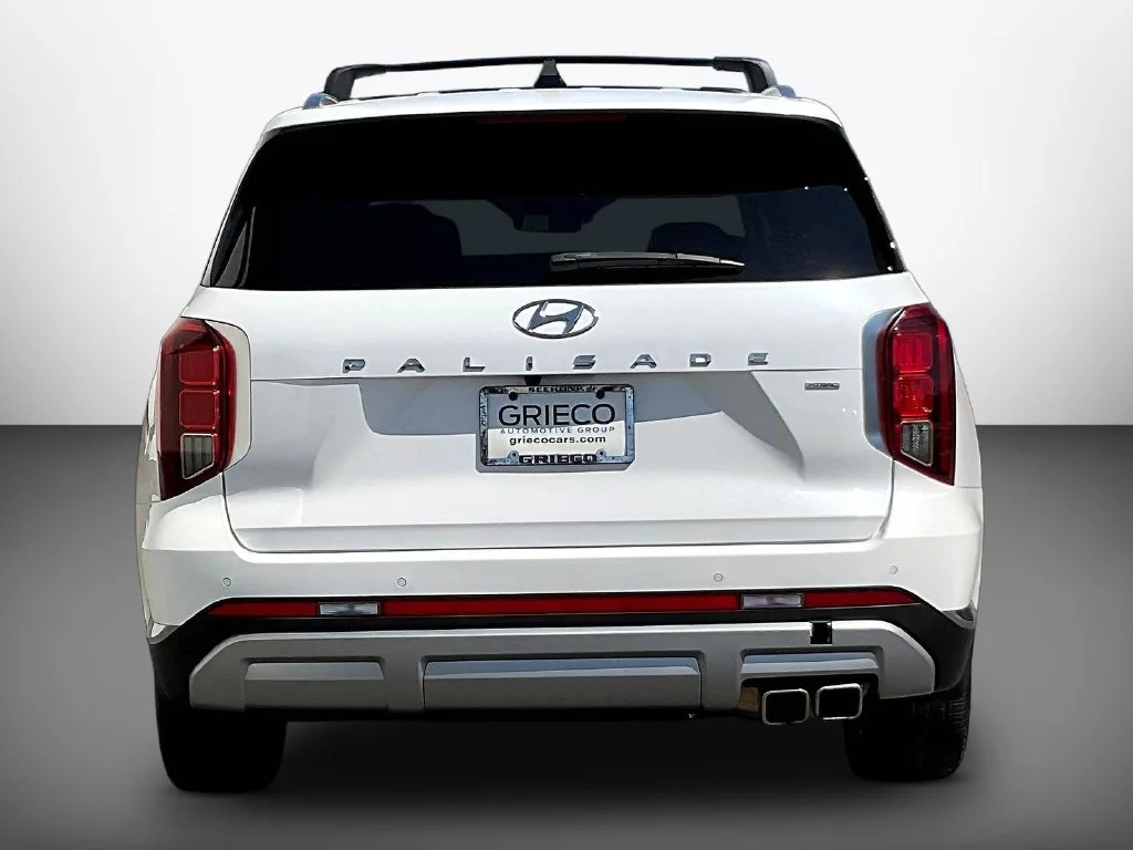 Used 2023 White Hyundai Limited image 6