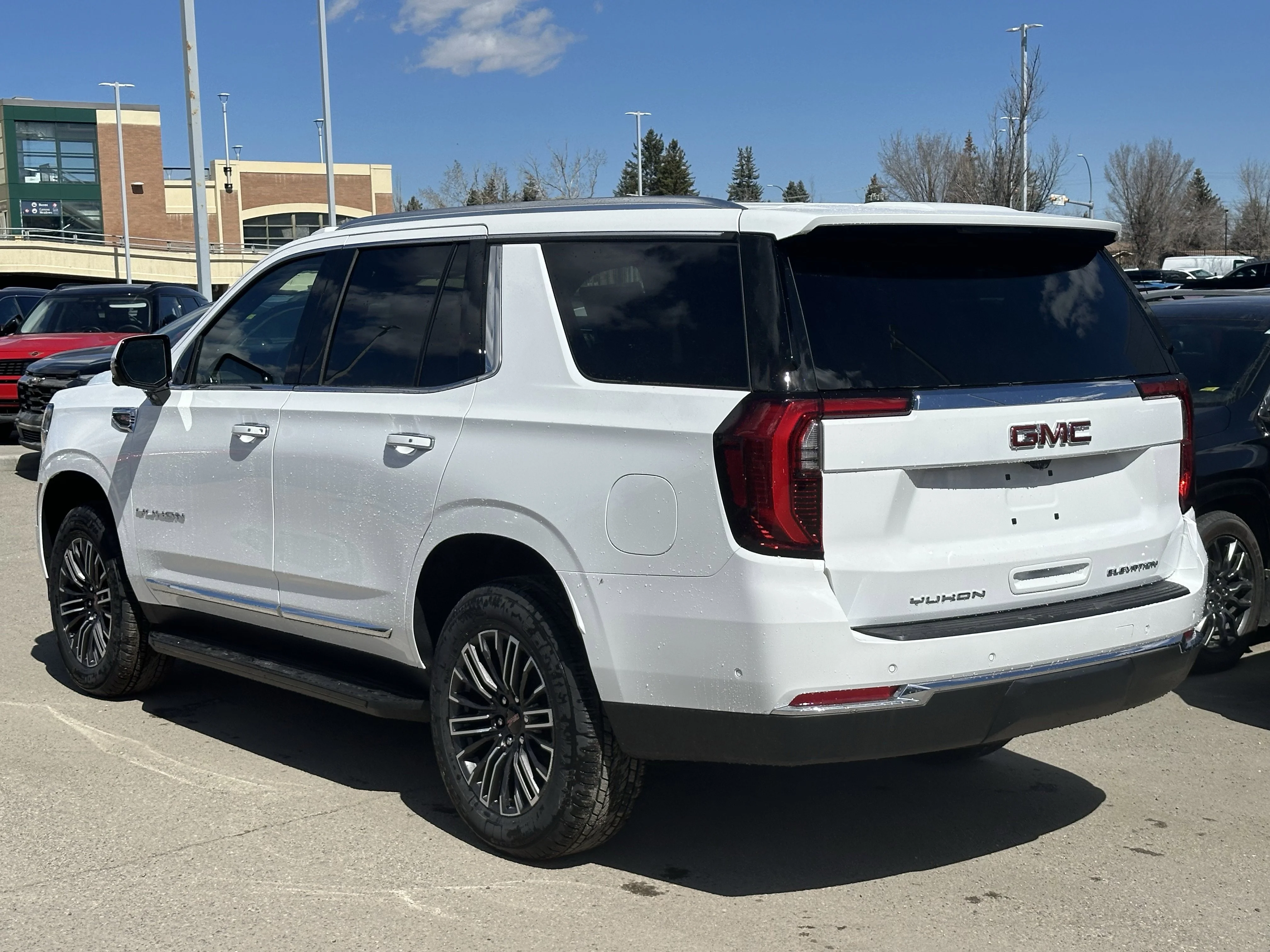 New 2026 Summit White GMC Elevation image 4