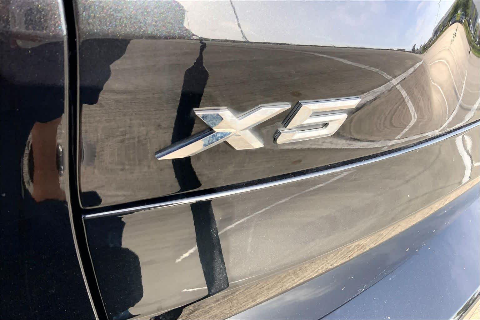 Used 2022 Black Sapphire Metallic BMW xDrive40i image 30