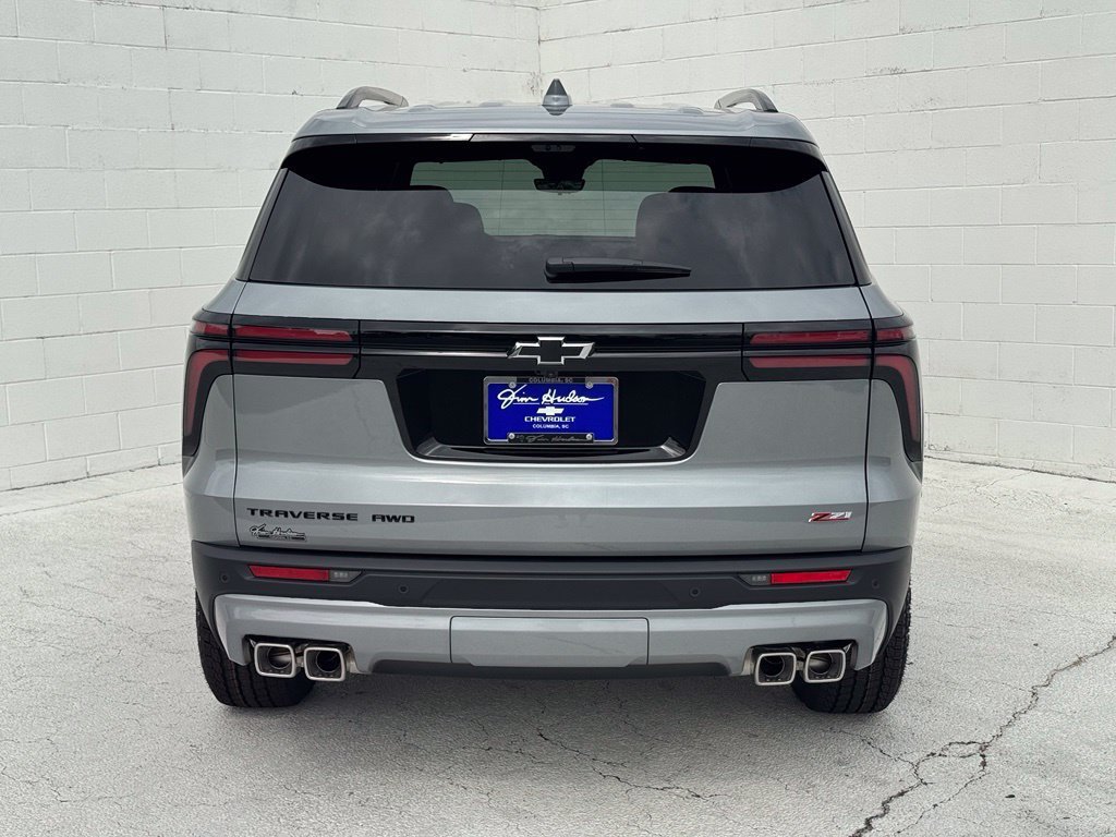 2027 Chevrolet Traverse Z71 - Photo 12