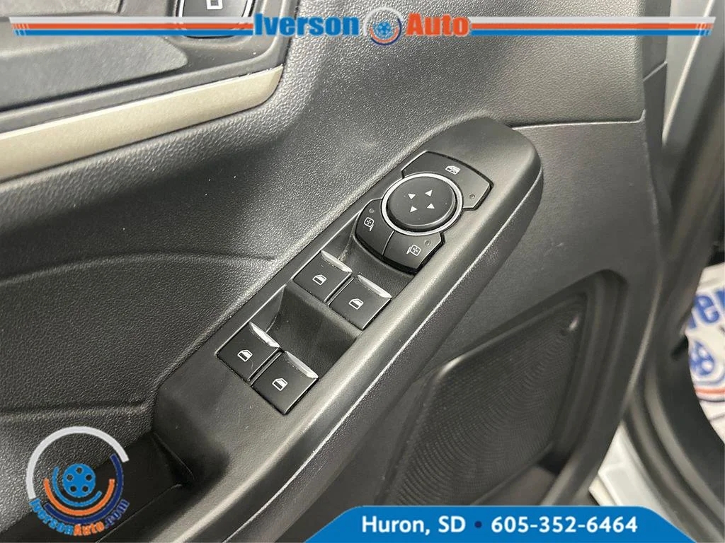 Used 2022 Iconic Silver Ford S image 20