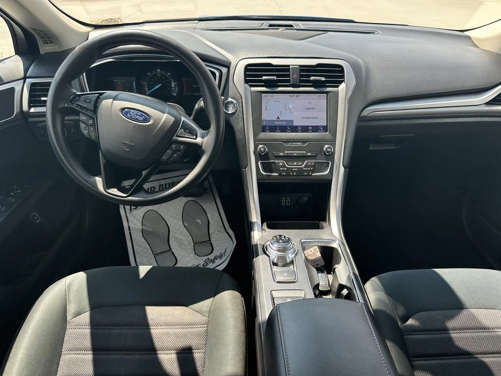 Used 2020 BLUE Ford SE image 12