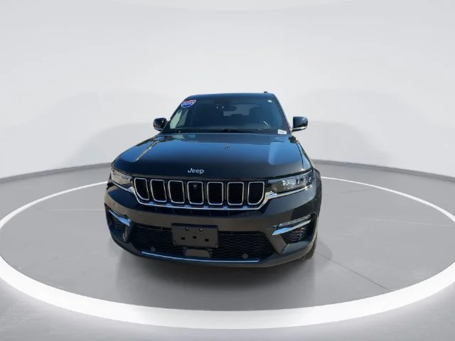 Used 2023 Brown Jeep Limited image 2