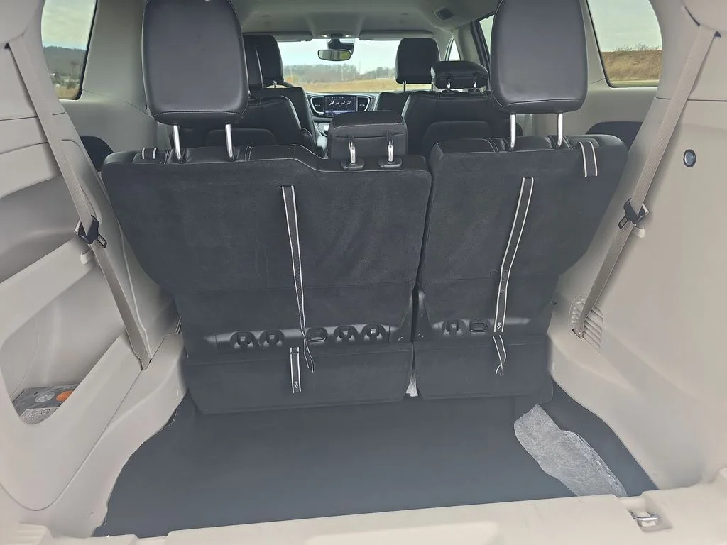 Used 2024 White Chrysler Touring L image 23