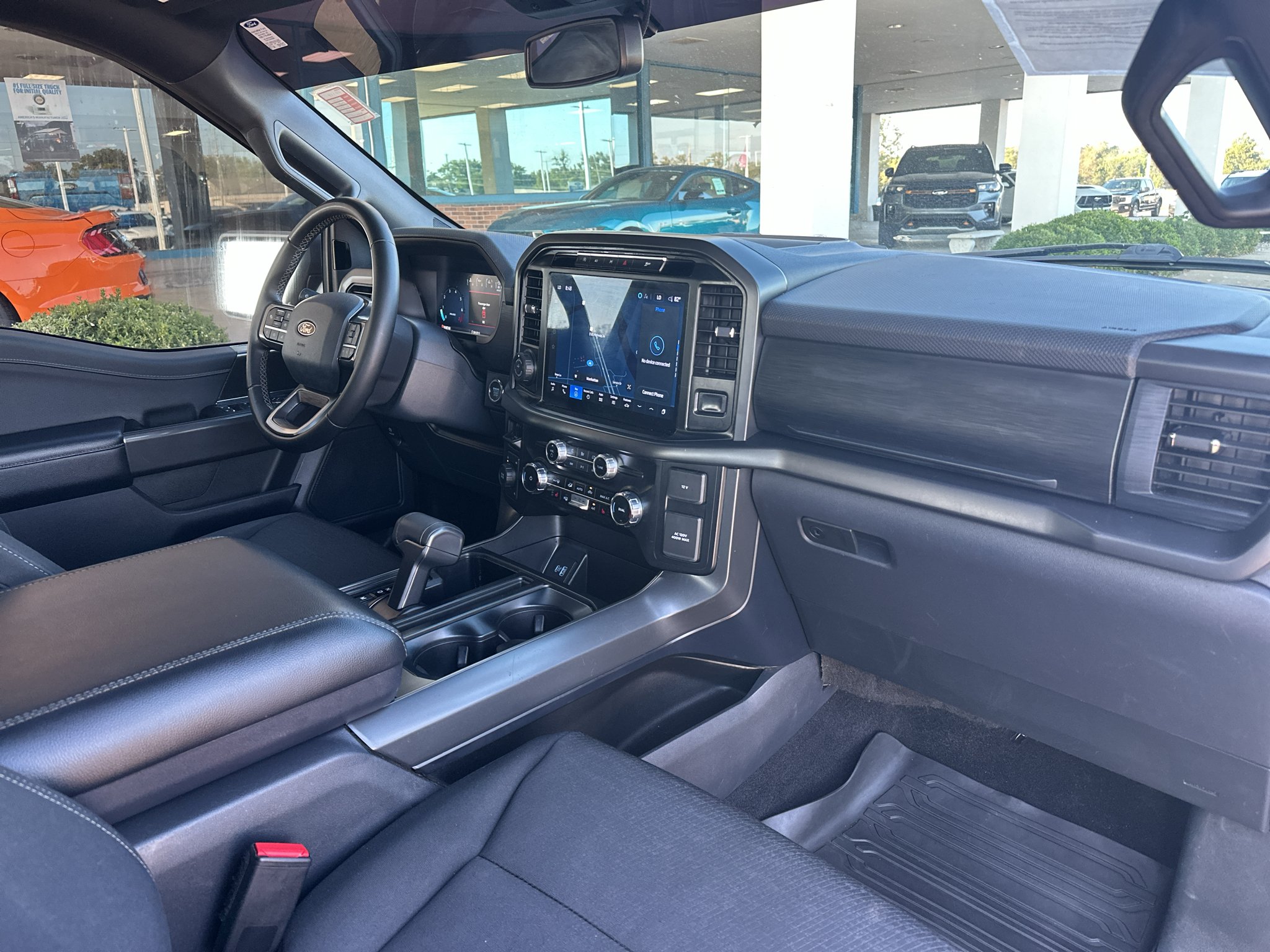Used 2024 AVALANCHE Ford XLT image 7