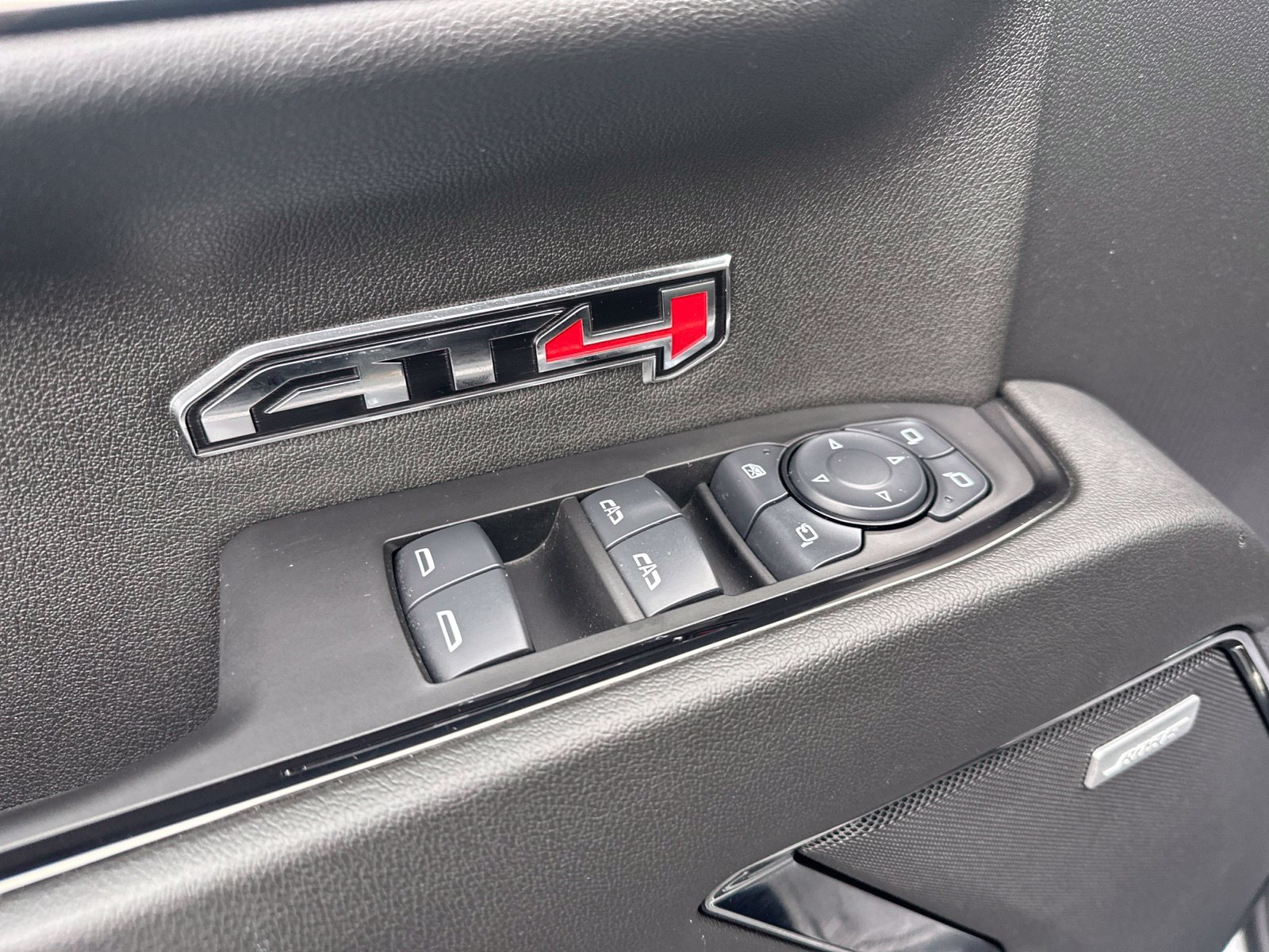 Used 2025 Gray GMC AT4 image 20