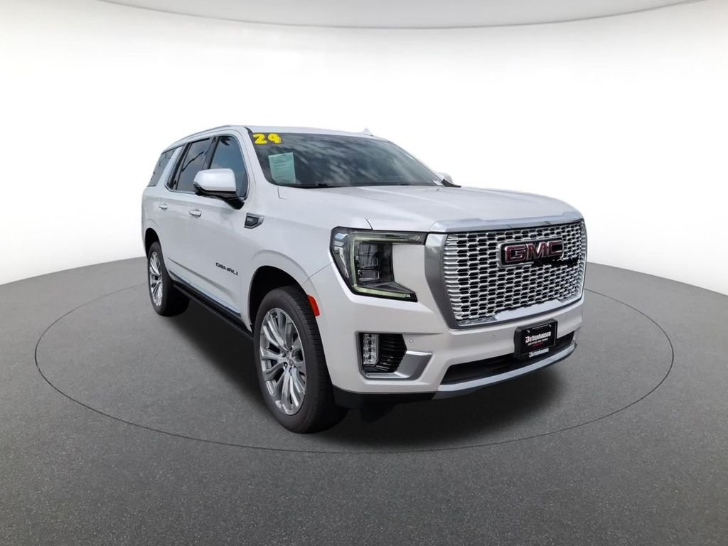 Used 2024 White GMC Denali image 3