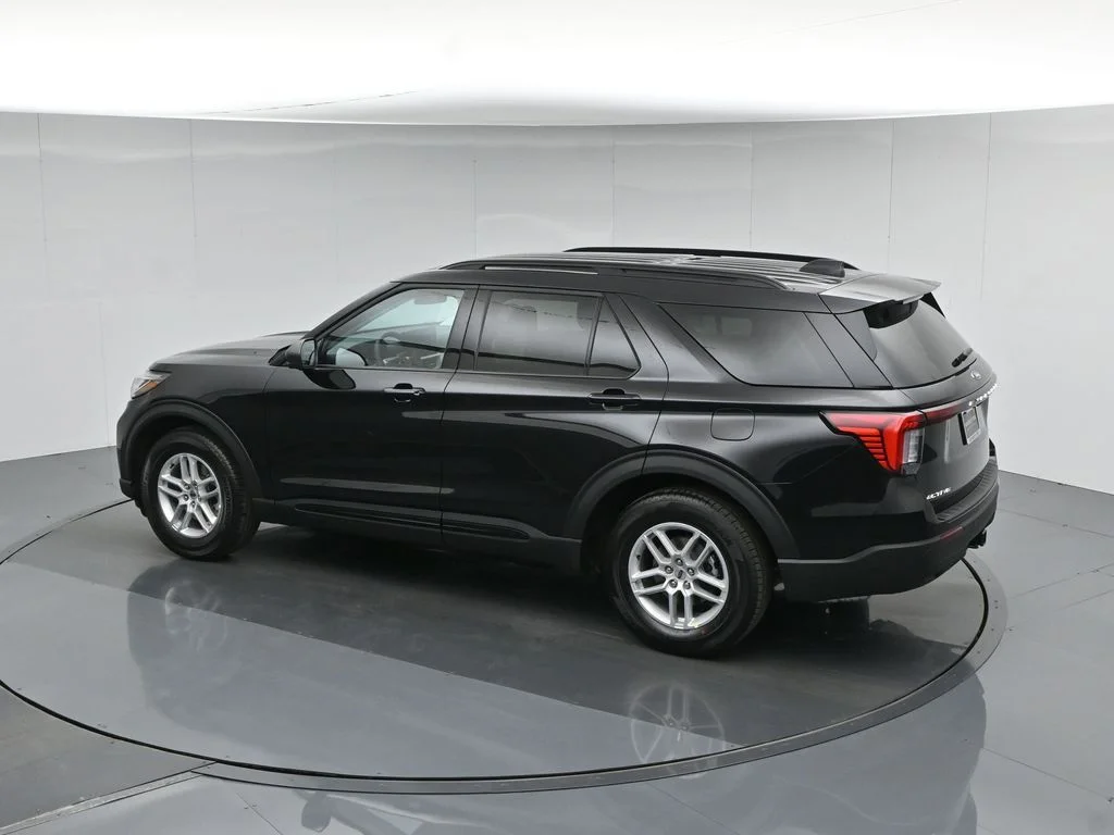 New 2026 Agate Black Metallic Ford Active image 42