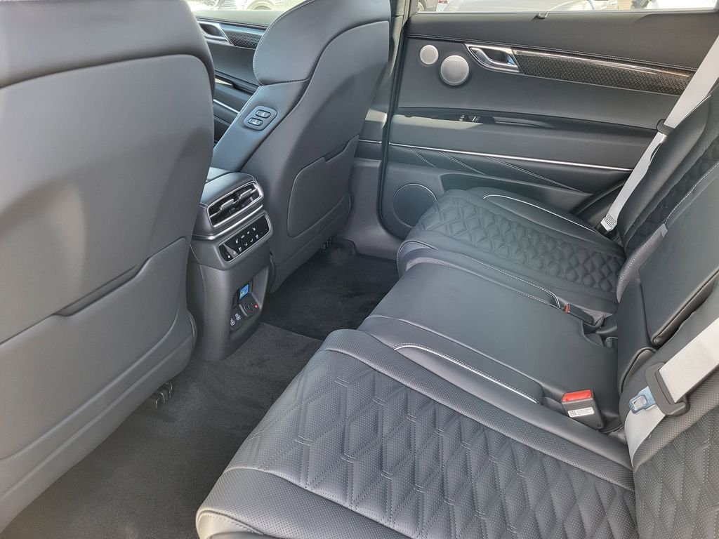 New 2026 White Genesis 3.5T E-SC MHEV image 8