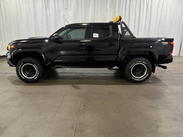 2026 Toyota Tacoma TRD Sport - Photo 6