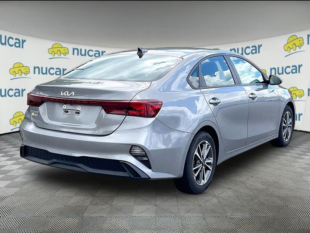Used 2024 Steel Gray Kia LXS image 6