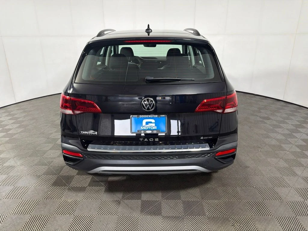 Used 2024 Black Volkswagen 1.5T S image 6