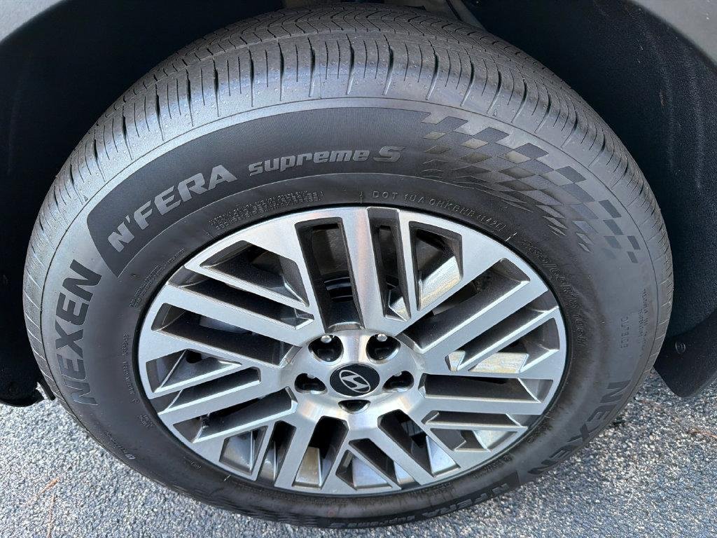 New 2026 White Hyundai SEL Premium FWD image 11