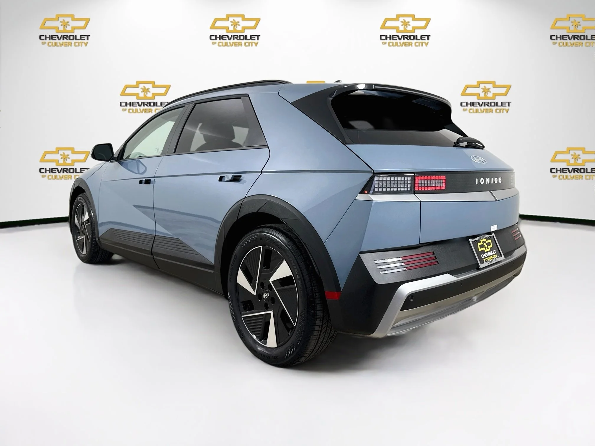 Used 2025 Blue Hyundai SEL image 6