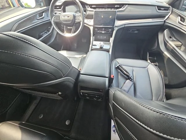 Used 2024 Silver Jeep Limited image 22