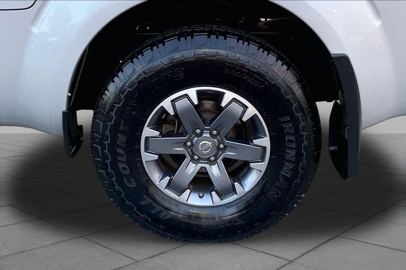 Used 2017 Brilliant Silver Nissan Desert Runner image 10