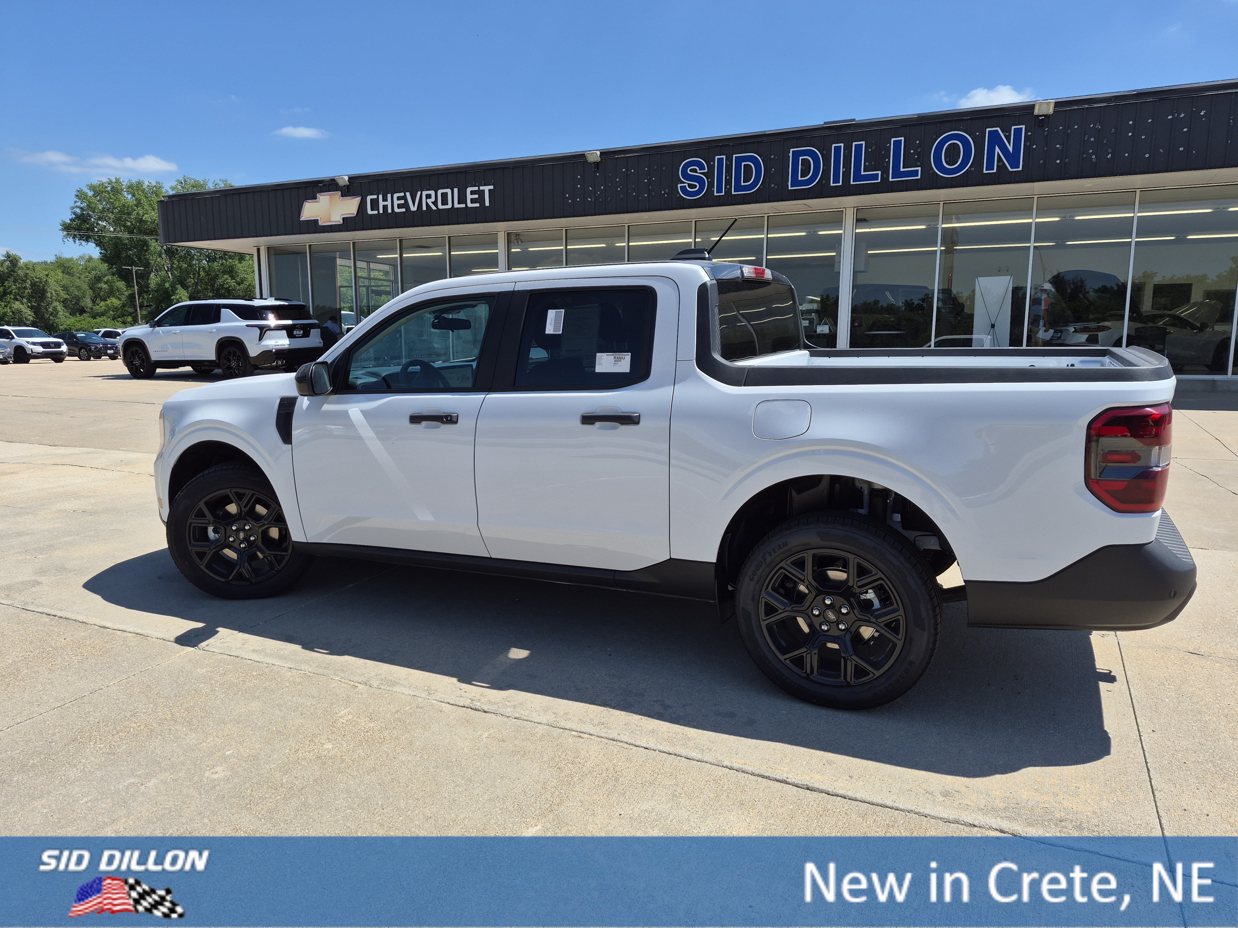 New 2026 Oxford White Ford XLT image 16