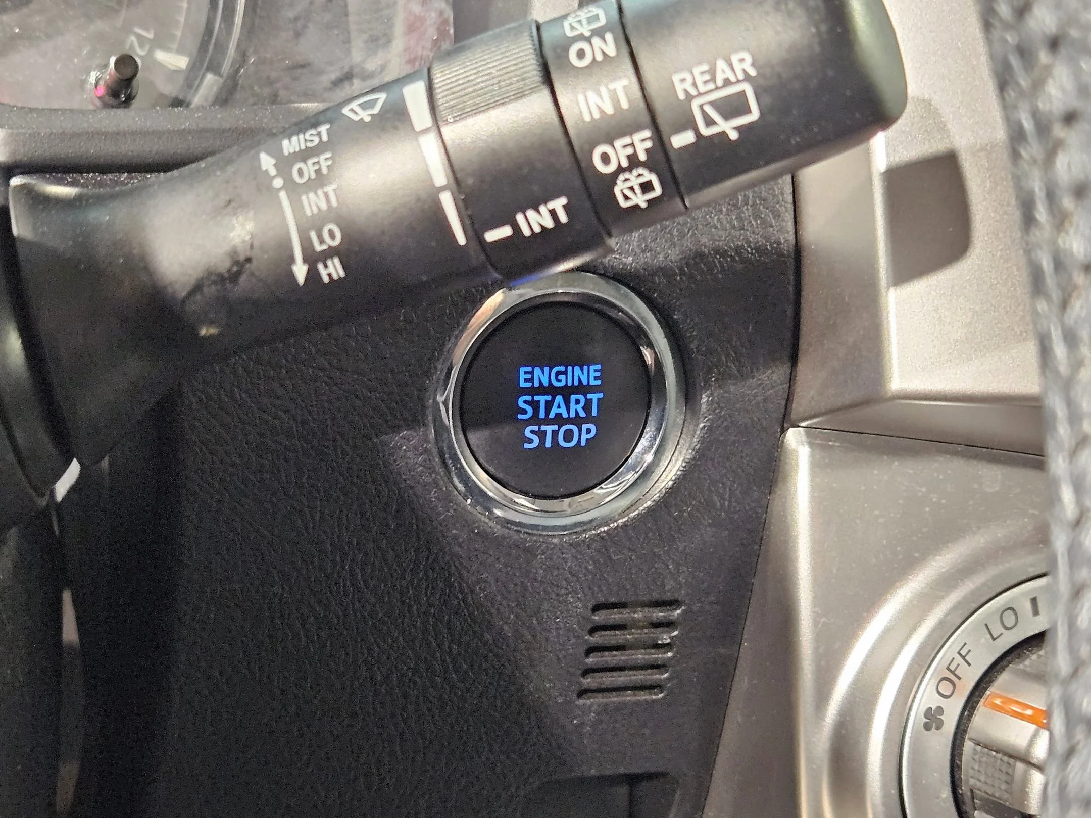 Used 2024 Nautical Blue Metallic Toyota SR5 image 33