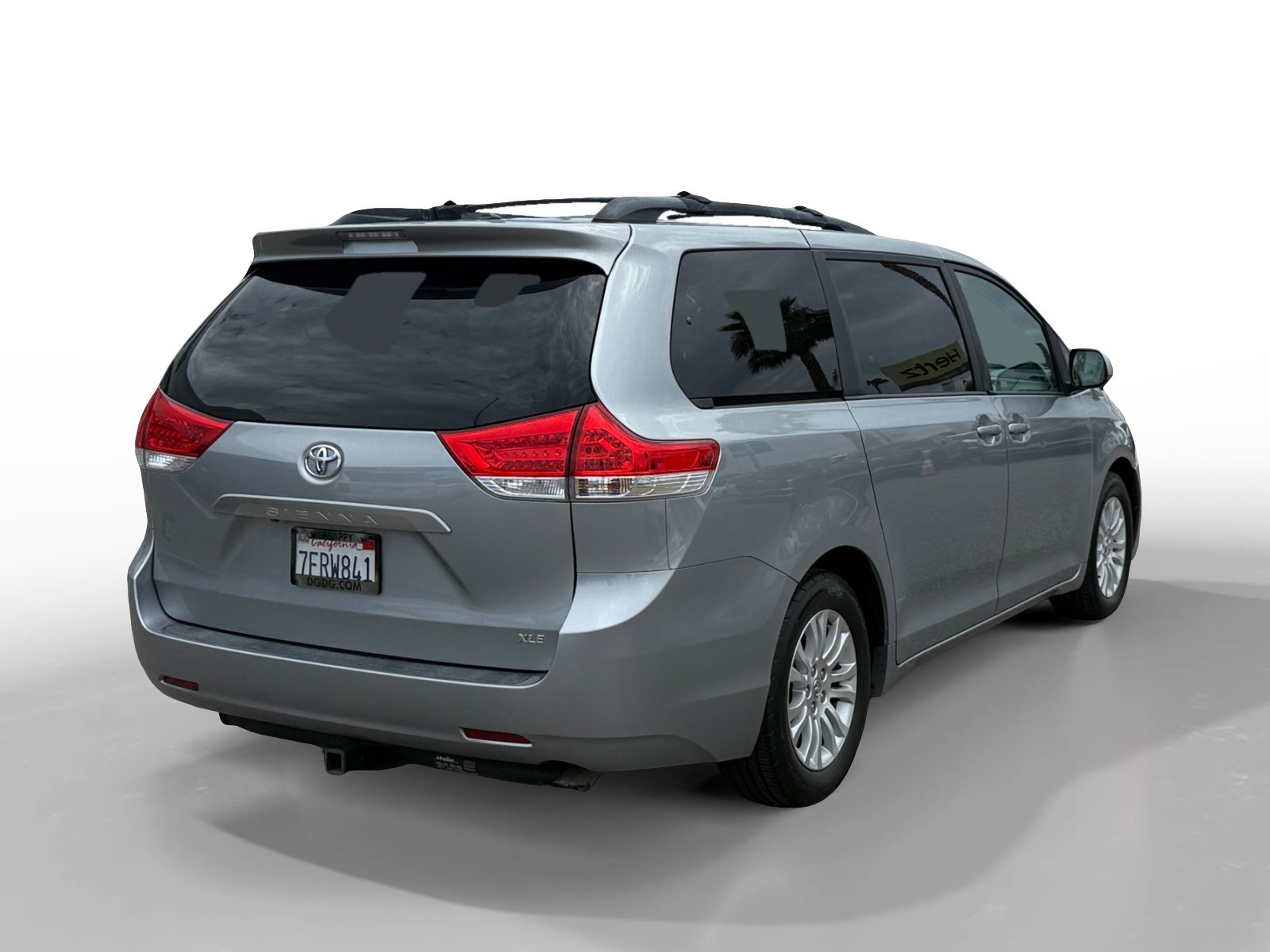 Used 2014 Silver Sky Metallic Toyota XLE image 5