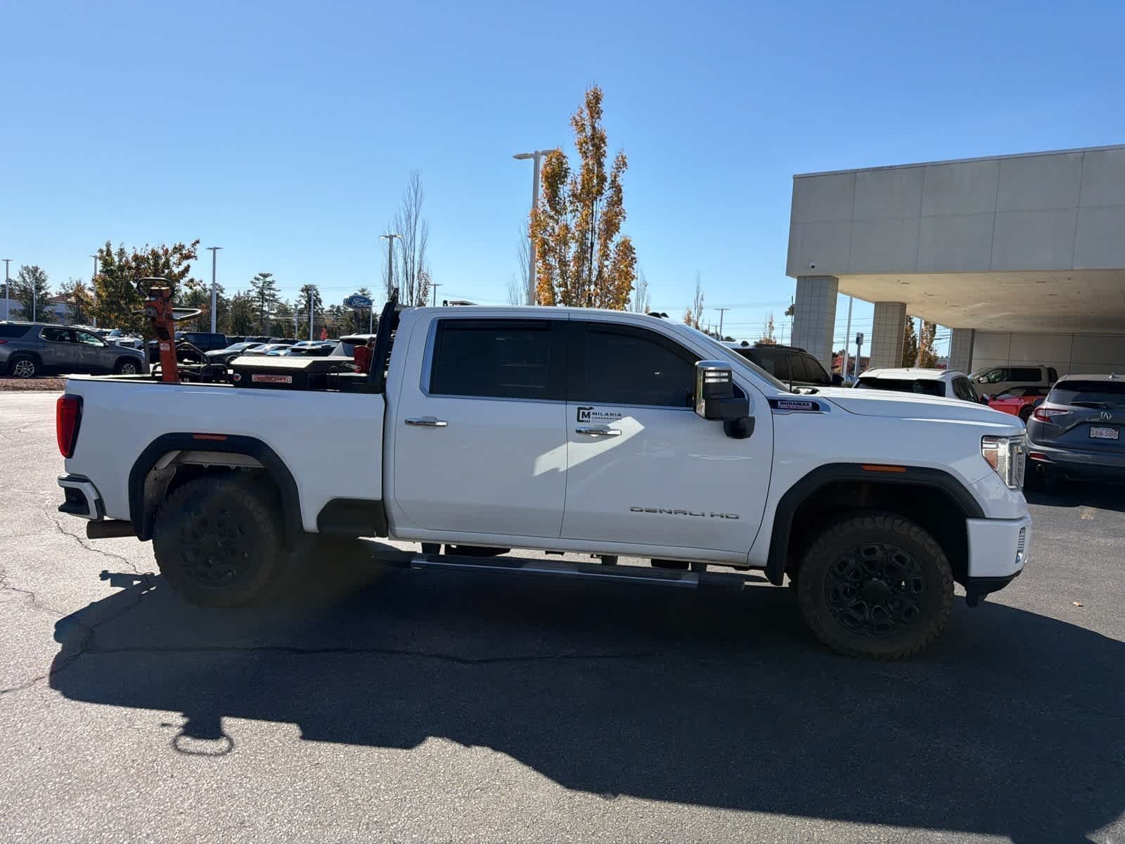 Used 2022 Summit White GMC Denali image 6
