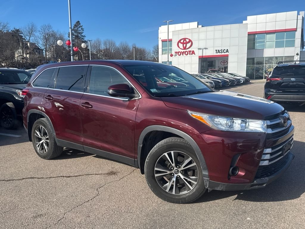 2019 Toyota Highlander LE