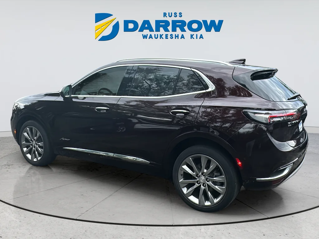 Used 2021 Red Buick Avenir image 3