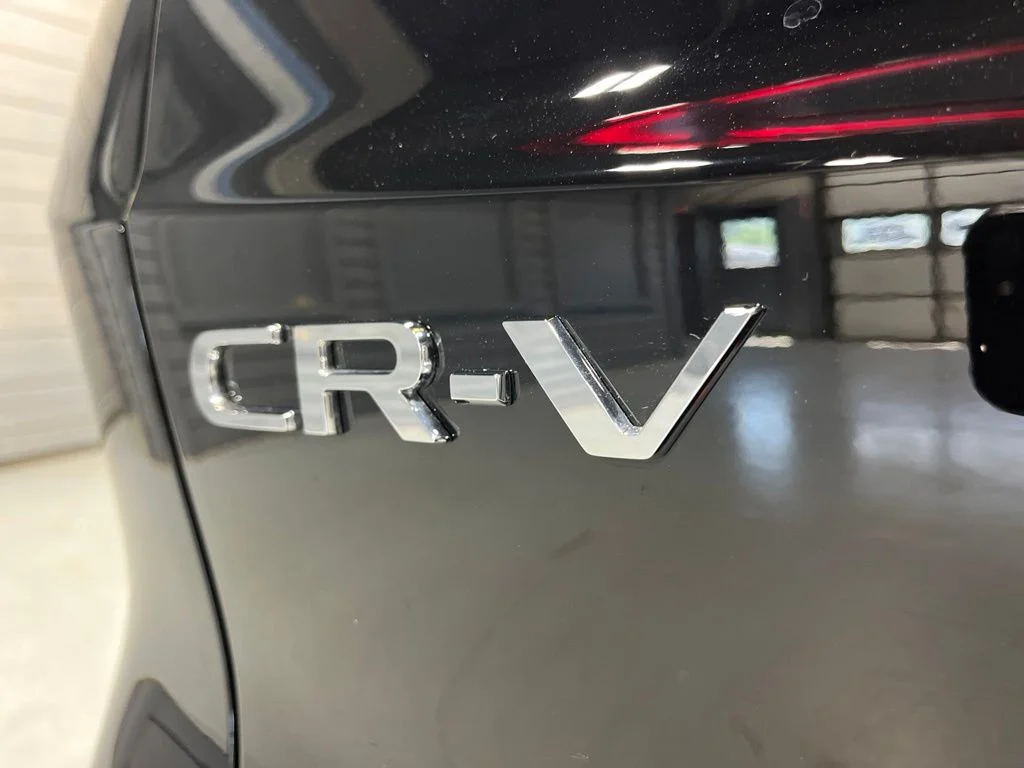 Used 2026 Crystal Black Pearl Honda EX-L image 33