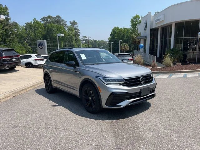 2023 Volkswagen Tiguan 2.0T SE R-Line Black