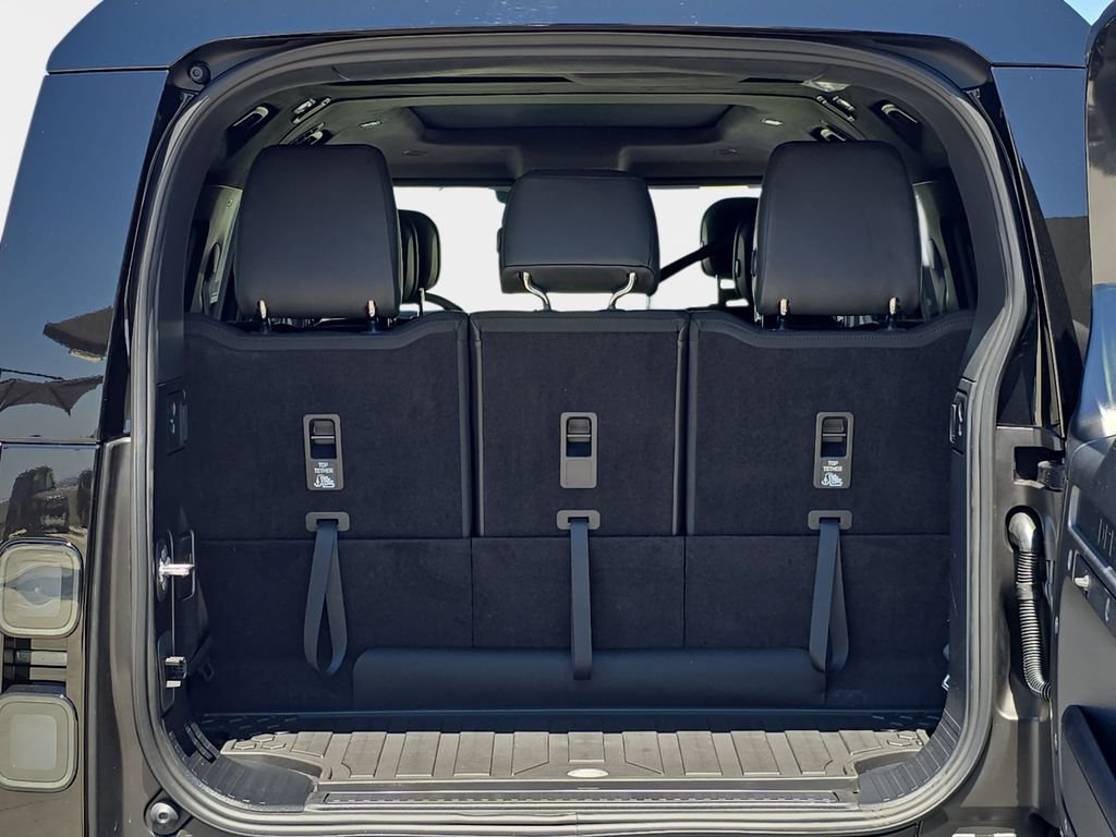 New 2026 Carpathian Grey Land Rover V8 image 14