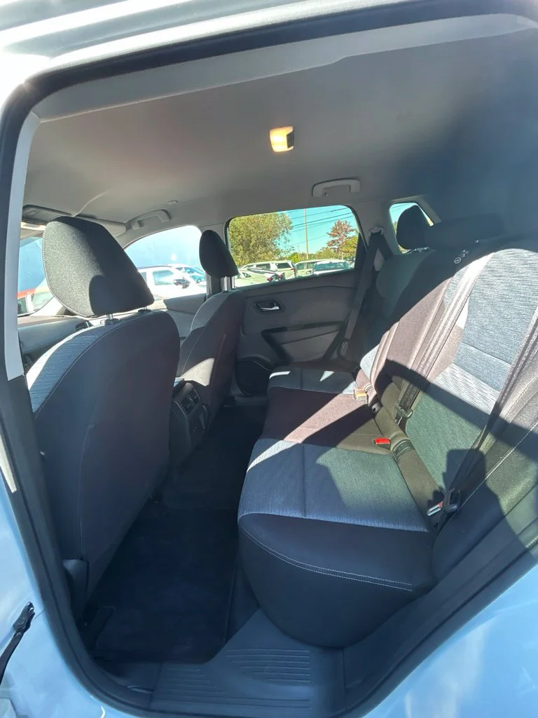 Used 2023 White Nissan SV image 17