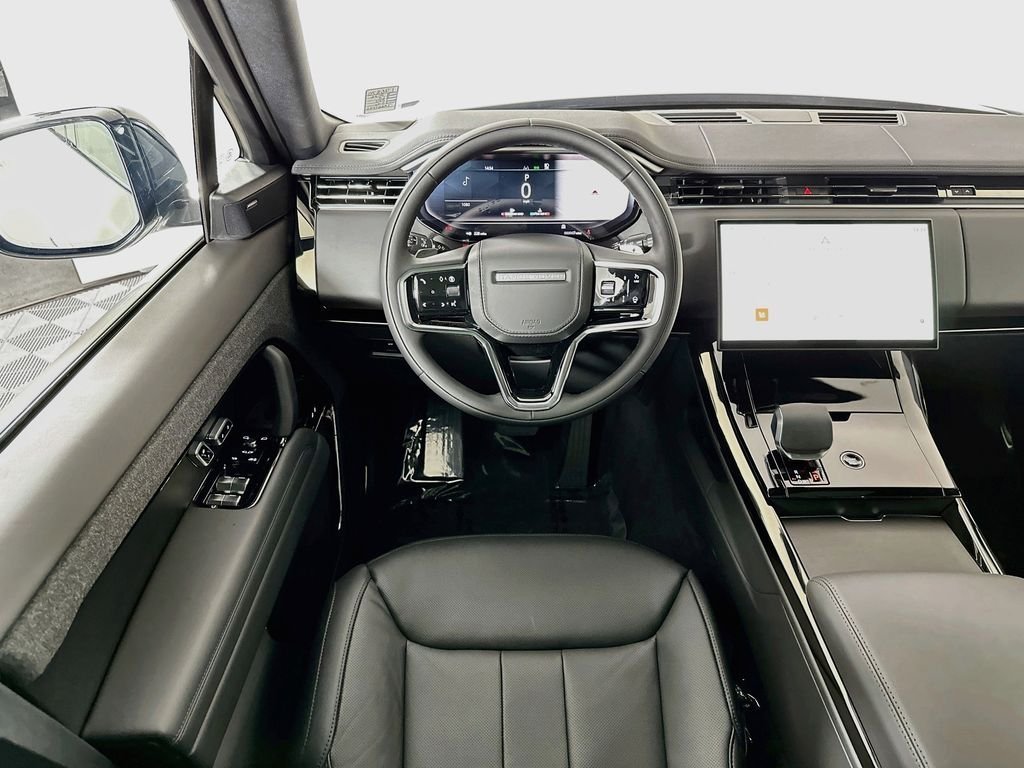 New 2026 Borasco Grey LAND ROVER SE image 25