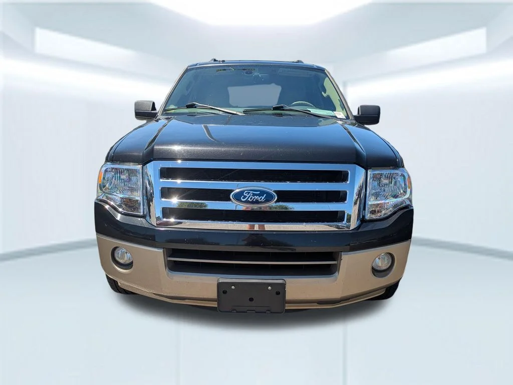 Used 2013 Black Ford XLT image 4