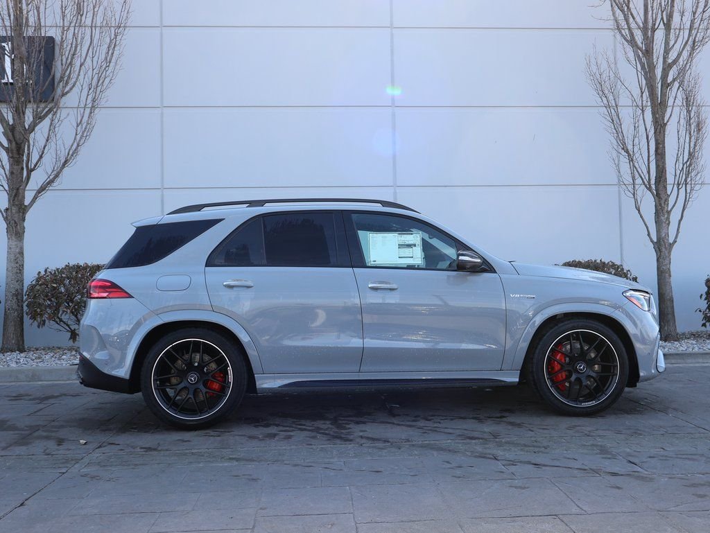 New 2026 MANUFAKTUR Alpine Grey Mercedes-Benz GLE 63 S AMG® image 4
