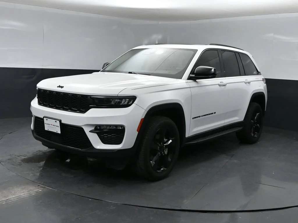 Certified Used 2023 White Jeep Limited image 5