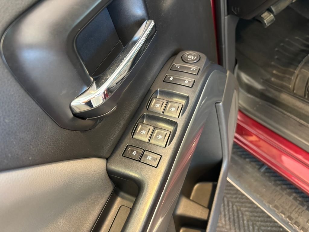 Used 2014 Red Chevrolet LT image 14