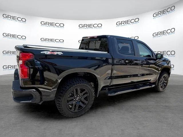 Used 2025 Black Chevrolet RST image 7