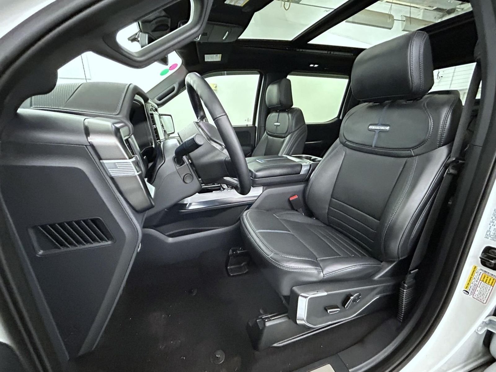 Used 2025 White Ford Platinum image 11