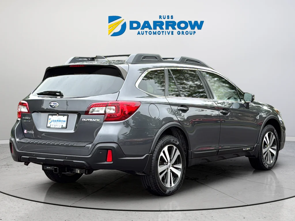 Used 2018 Gray Subaru 2.5i image 5